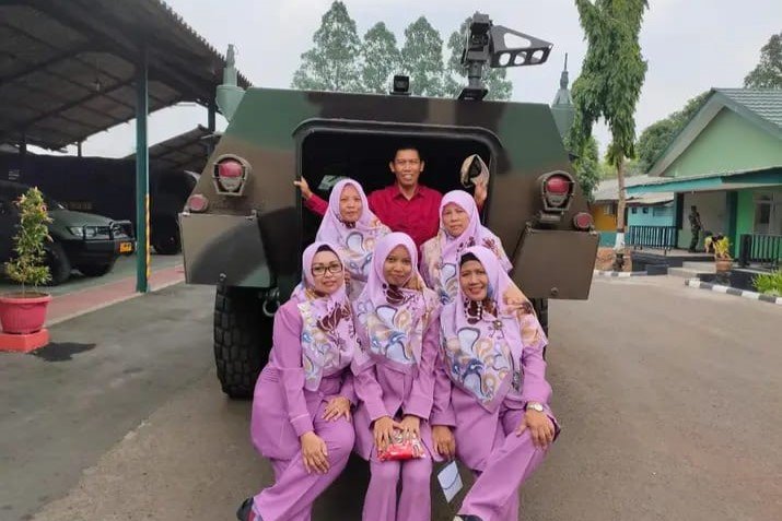 Foto Guru 1